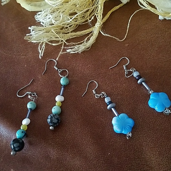 Your Bliss Zone Jewelry - Buttercup & Snowflakes Earring Set